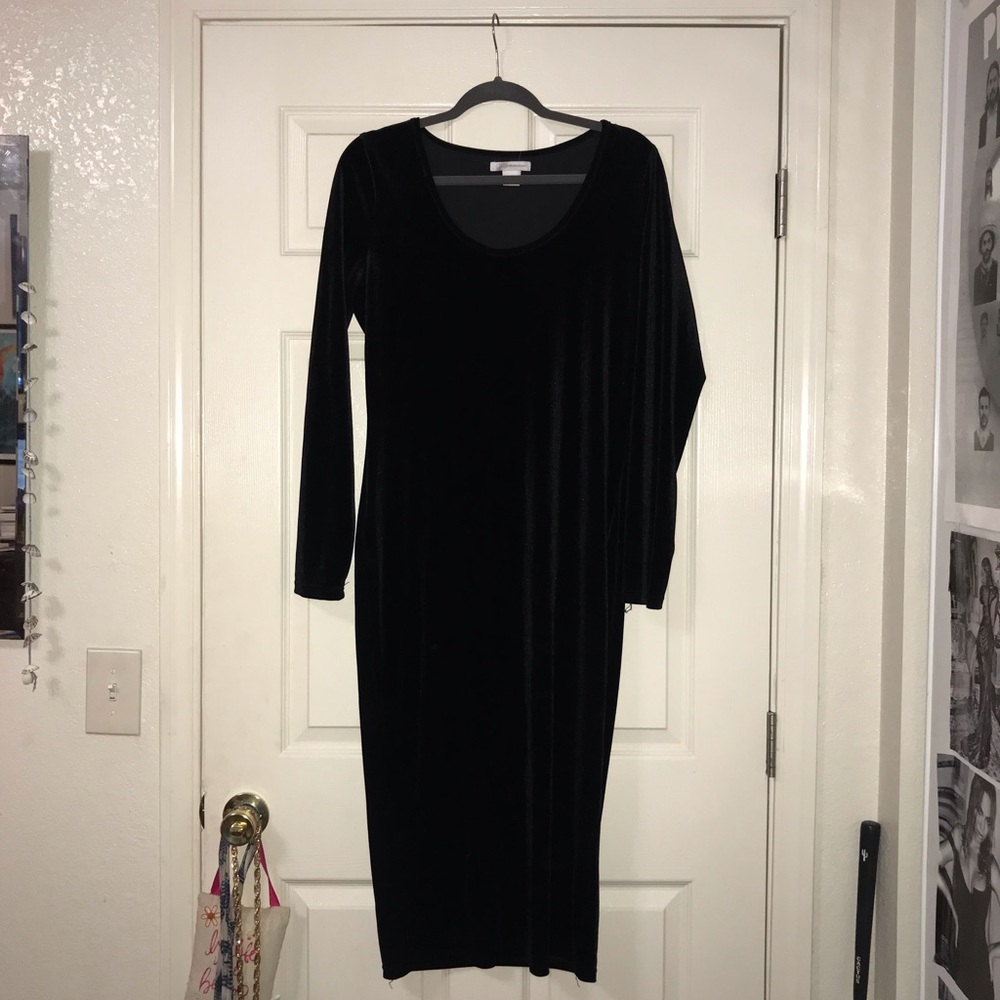 Black Velvet fitted midi dress